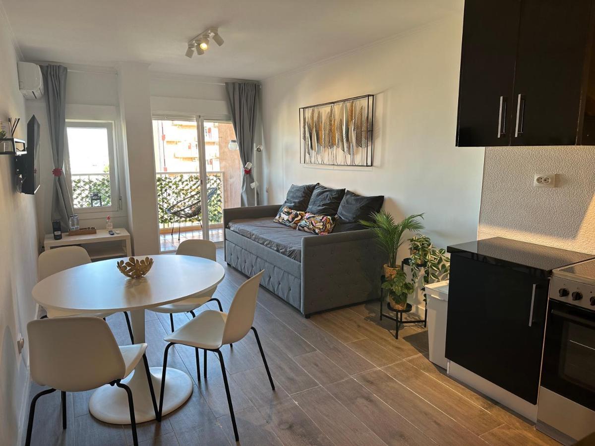 Apt Centrico Con Vistas Y Piscinas Benalmádena Exterior foto