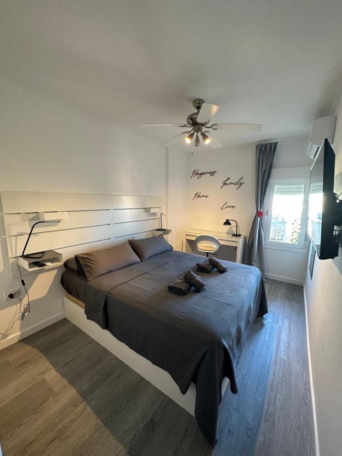 Apt Centrico Con Vistas Y Piscinas Benalmádena Exterior foto